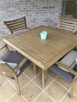 Metal Patio Set (Table and 4 Chairs)