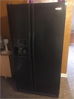 Whirpool Side by Side Refrigerator/Freezer