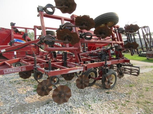 Huge Tractor & Farm Machinery Auction