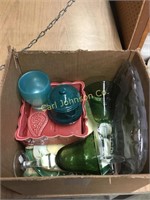 BOX MISC W/MEXICAN GLASS
