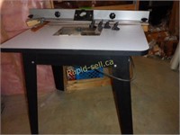 Router Table & Router