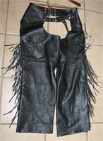 PAIR OF LADIES LEATHER CHAPS XL SIZE