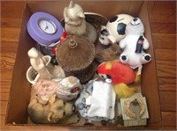 Box of figurines and animals, misc.