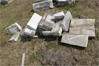 PILE OF VARIOUS SIZE PIECES OF ITALIAN MARBLE