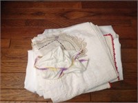 Box lot of linens.