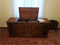 RCA stereo combination and stereo 8 tape player