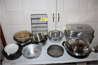 Roaster Pans, Mixing bowls, Cake Pans, Etc
