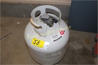 Propane Tank with New style valve-feels full