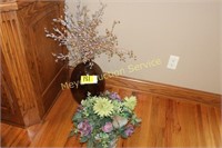 Floral Decor & Large Vase