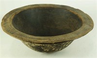 VINTAGE AFRICAN WOOD CARVED BOWL