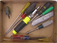 Screwdrivers & Utility Knife Box Lot