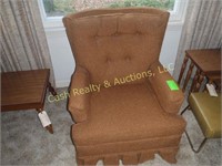 BROWN CHAIR