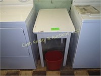 LAUNDRY AND TABLE