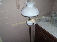 FLOOR LAMP IN KITCHEN