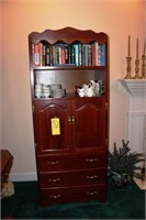 3 drawer cabinet with shelves