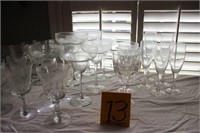 misc. glassware; 35 pieces