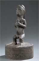 Fang style male figure on container. c.20th cen.
