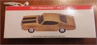Lot #44 1969 Oldsmobile 442 miniature car