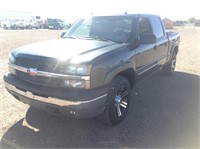 2004 Chevrolet Silverado Pickup Truck