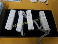 Four Wii controllers