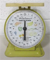 Vintage American Family 25 Pound Scale