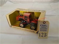 Ertl Allis Chalmers 4W-305 Tractor 1/32 NIB