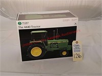 Precision Classics John Deere 4440 Tractor 1/16
