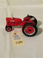 Ertl Farmall 230 NF Tractor 1/16