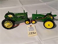 Ertl John Deere H NF and Unstyled B NF 1/16