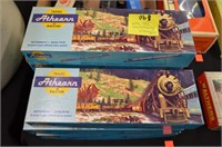 7pc Vtg Athearn PA Engine & Pass Cars in Box