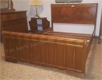 **Package: lots 284 & 285, art deco bed & chest