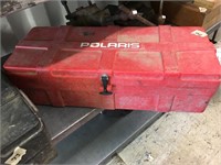 Red Polaris tool box          (k 90)