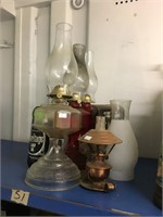 Assortment of various oil lamps       (k 90)