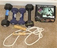Lot of 3 sets of hand weights and jumprope