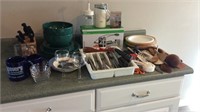 Kitchen & Dish Lot