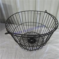 Egg basket