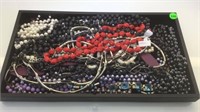 TRAY OF COSTUME JEWELRY NECKLACES