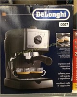 DeLonghi Espresso & Cappuccino machine $99 Ret