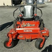 Kubota Z725 lawn mower