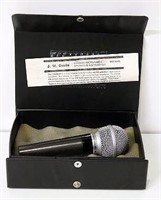 J.W. Davis Dymaic Microphone in Case
