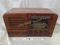 Antique Tube Radio - RCA Victor