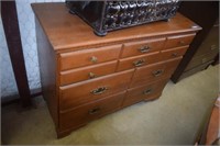 Vtg Solid Wood Chest of Drawers