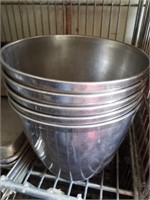Stainless Steel Bowls Lot of 5 #S138 Med.