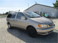 2002 Toyota Sienna LE