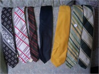 Men's vintage neck ties