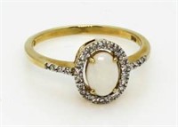 10kt Gold Oval 1.00 ct Fire Opal & Diamond Ring