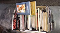 Box a lot of X-Files Magazines & adult comics and