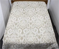 Tan & White Reversible Full/Queen Quilt Comforter