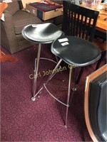 2 CHROME & BLACK BARSTOOLS