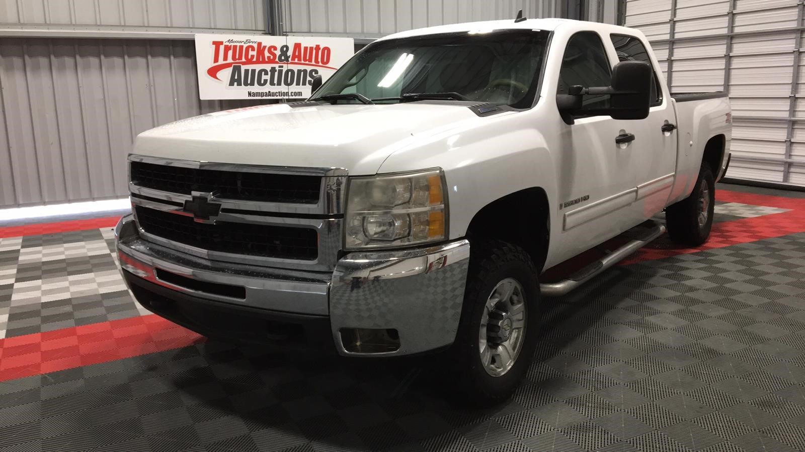 101917 Trucks & Auto Auctions